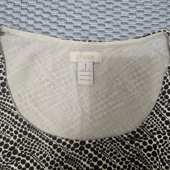 Chico's Black & White Polka Dot Ruffle Front Sleeveless Blouse Size 1 / Small - Picture 4 of 6